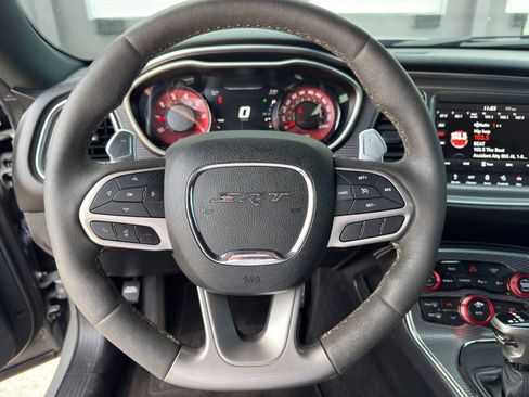 Used 2019 Dodge Challenger SRT Hellcat Redeye image 15