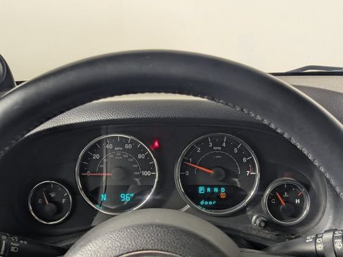 Used 2012 Jeep Wrangler Unlimited Sport AWD/4WD image 19