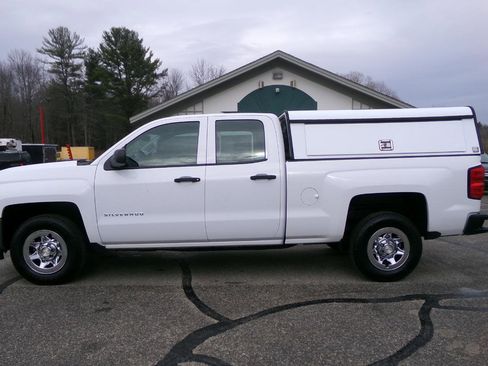 Used 2017 Chevrolet Silverado 1500 W/T RWD image 5