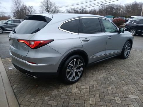 Used 2023 Acura MDX SH-AWD w/ Technology Package image 6