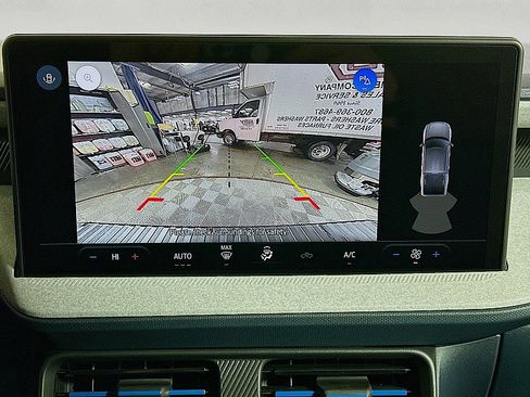 New 2026 Ford Maverick XLT image 18