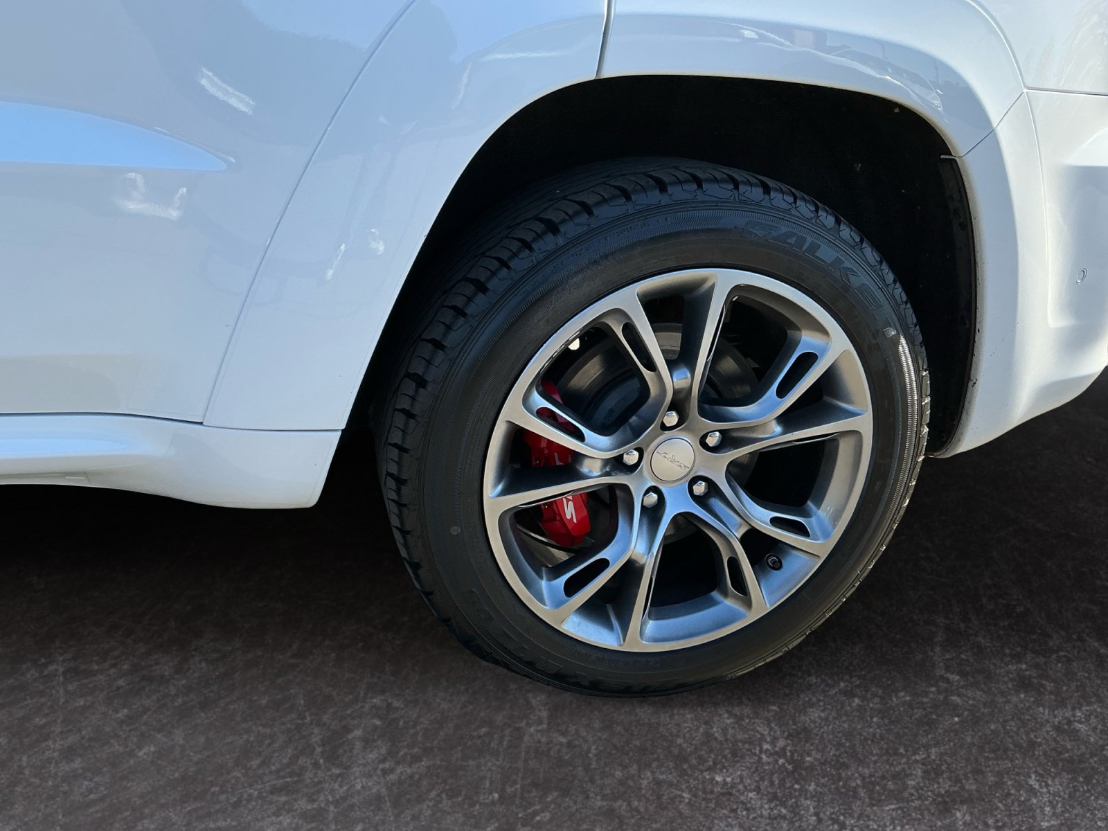 Used 2021 Jeep Grand Cherokee SRT w/ Trailer Tow Group IV AWD/4WD image 9