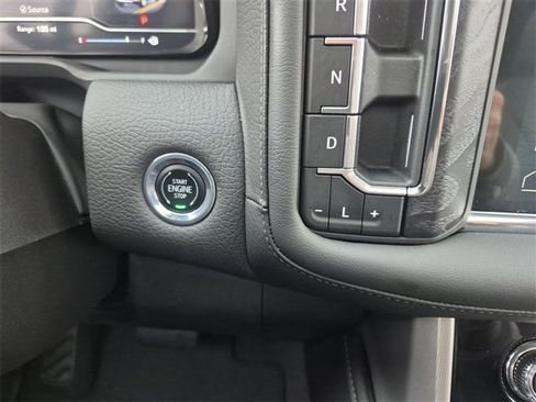 Certified 2023 GMC Yukon Denali image 17