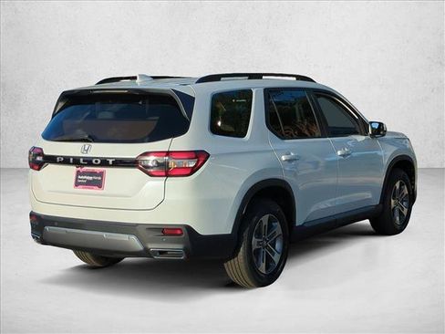 New 2026 Honda Pilot EX-L image 2