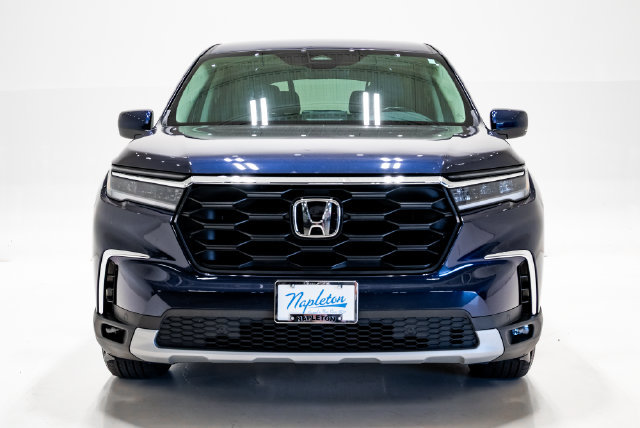 Used 2025 Honda Pilot EX-L image 4