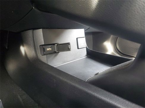 Used 2020 Honda Civic Touring image 30