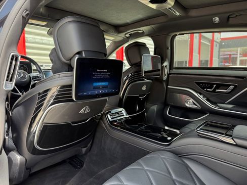 Used 2024 Mercedes-Benz Maybach S 580 4MATIC w/ Manufaktur Leather Package image 17
