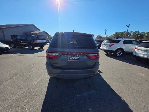 Used 2019 Dodge Durango SXT image 3