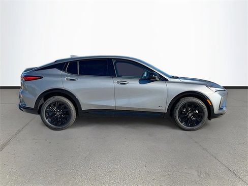 New 2026 Buick Envista Sport Touring image 3