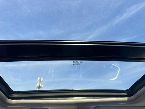 Used 2024 Chevrolet Malibu LT image 12