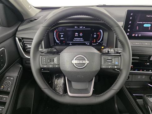 New 2026 Nissan Rogue Platinum AWD/4WD image 30