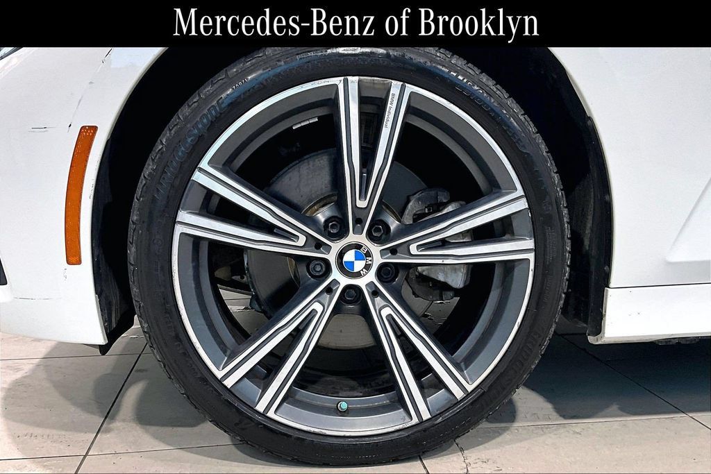 Used 2021 BMW 330i xDrive Sedan w/ Convenience Package AWD/4WD image 10