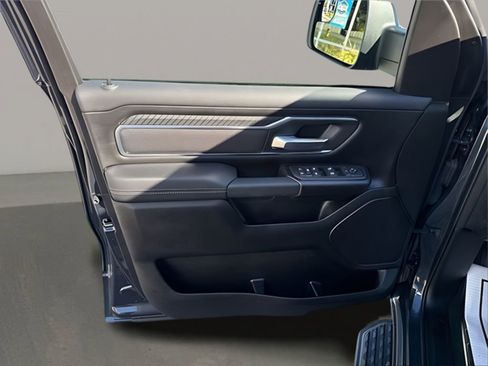 New 2026 RAM 1500 Big Horn AWD/4WD image 12