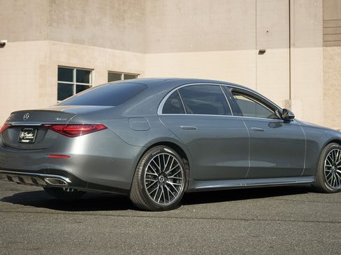 Used 2023 Mercedes-Benz S 500 4MATIC image 4
