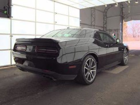 Used 2023 Dodge Challenger R/T image 5