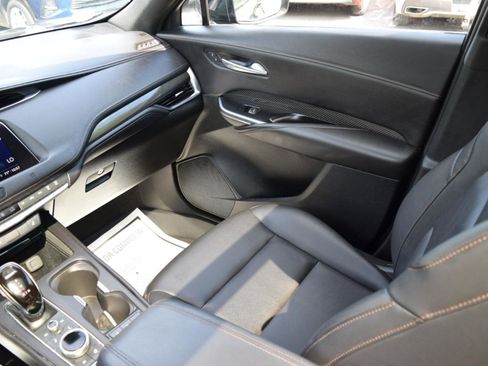 Used 2021 Cadillac XT4 Sport w/ Cold Weather Package AWD/4WD image 19