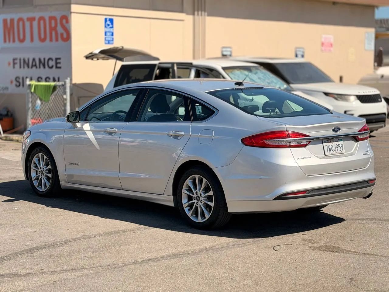 Used 2017 Ford Fusion SE w/ Equipment Group 602A FWD image 10