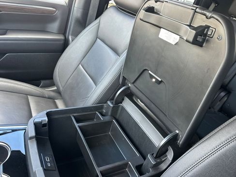 Certified 2025 Chevrolet Tahoe Z71 image 33