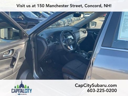 Used 2018 Nissan Rogue S AWD/4WD image 13