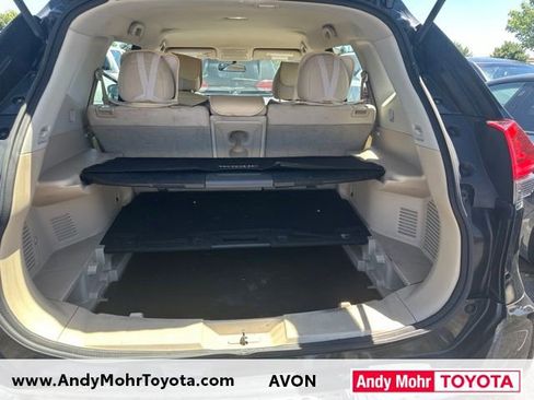 Used 2017 Nissan Rogue S AWD/4WD image 11