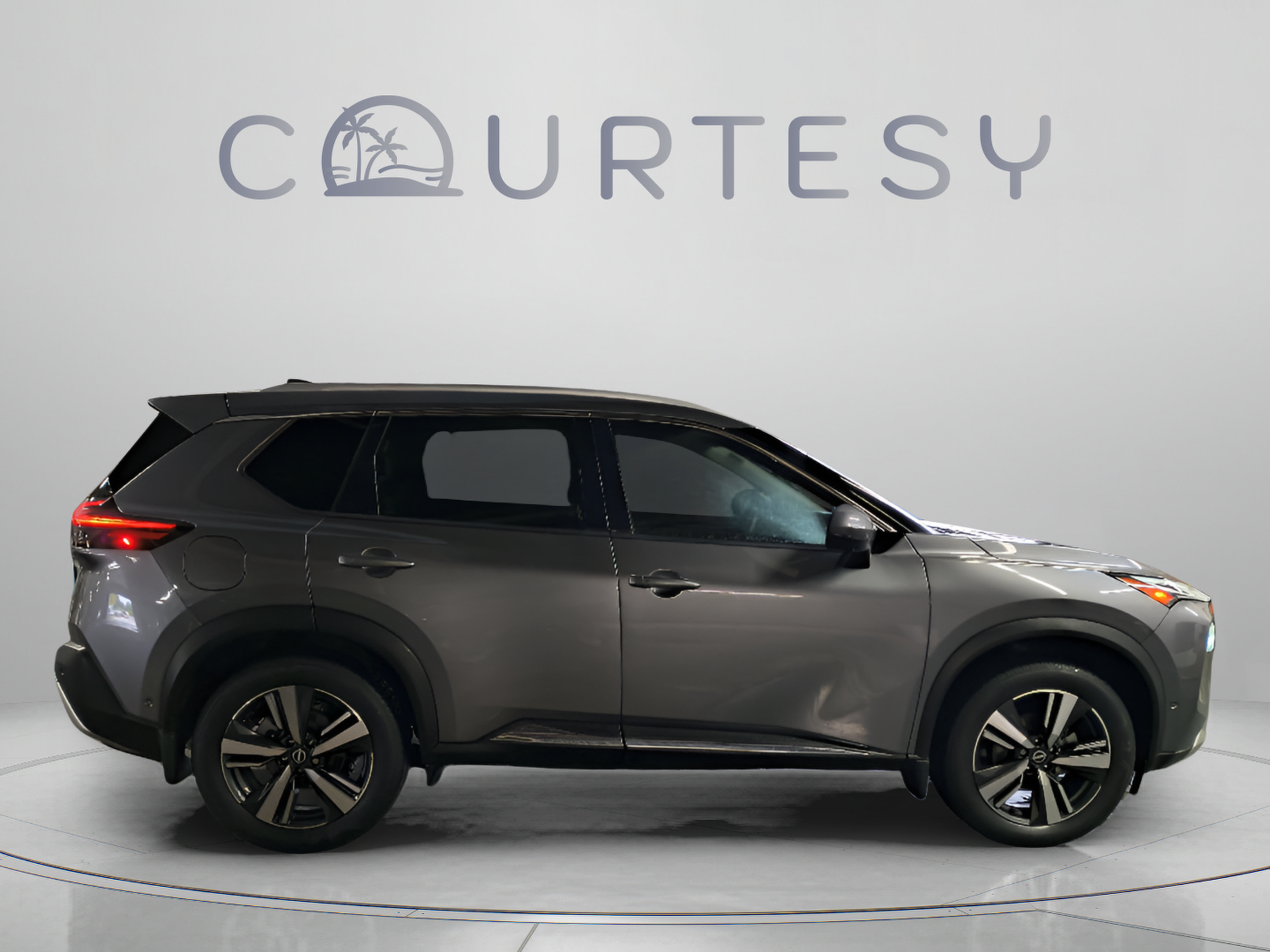 Certified 2023 Nissan Rogue Platinum w/ Platinum Premium Package FWD image 8