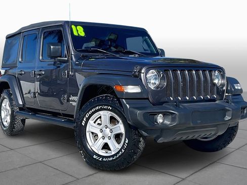 Used 2018 Jeep Wrangler Unlimited Sport S image 2