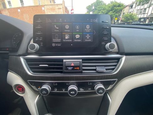 Used 2020 Honda Accord EX image 21