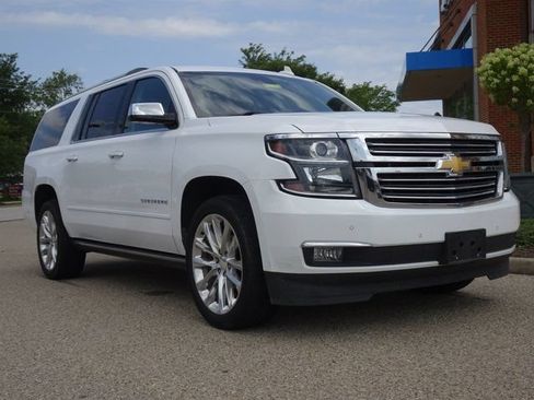 Used 2019 Chevrolet Suburban Premier w/ Premier Plus Edition AWD/4WD image 29