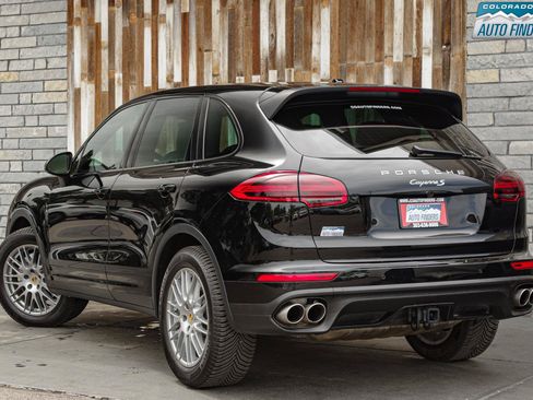 Used 2017 Porsche Cayenne S AWD/4WD image 4