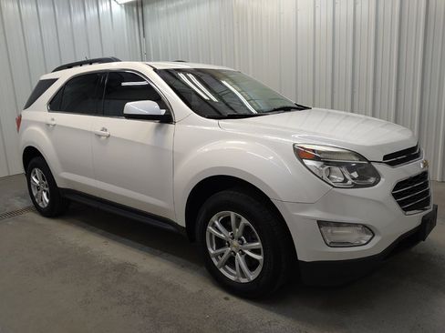 Used 2017 Chevrolet Equinox LT w/ Convenience Package FWD image 11
