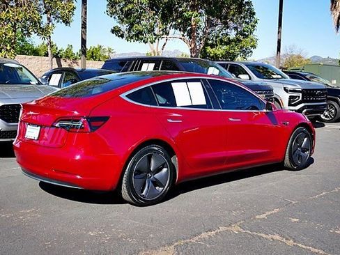 Used 2019 Tesla Model 3 Standard Range image 8