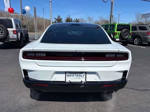 New 2026 Dodge Charger R/T image 3