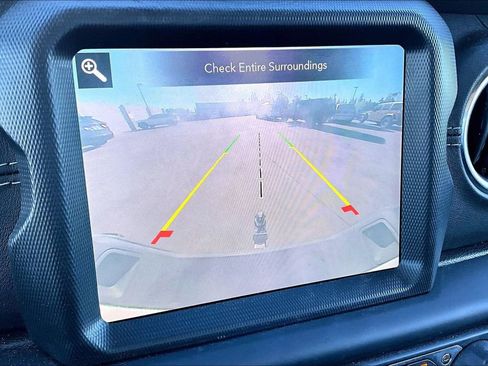 Certified 2020 Jeep Gladiator Overland image 26