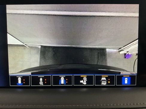 Certified 2023 Chevrolet Suburban High Country w/ LPO, Illumination Package image 20