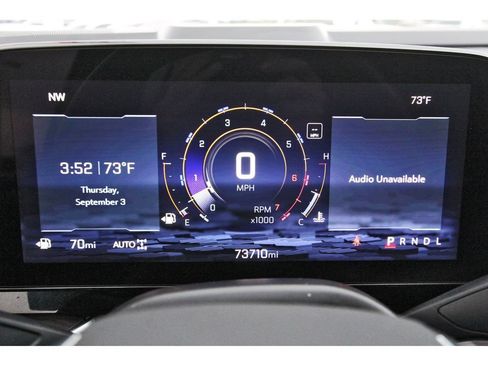 Used 2025 Chevrolet Suburban LT AWD/4WD image 17