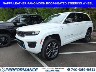 Used 2023 Jeep Grand Cherokee Overland w/ Advanced Protech Group III AWD/4WD video 1