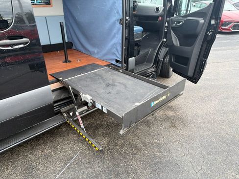 Used 2021 Mercedes-Benz Sprinter 2500 image 16