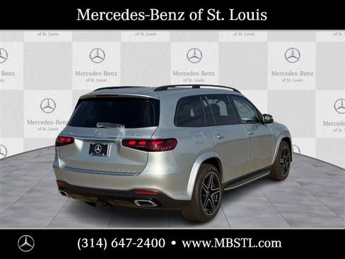 New 2025 Mercedes-Benz GLS 450 4MATIC image 3