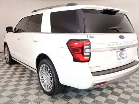 Used 2024 Ford Expedition Platinum AWD/4WD image 26