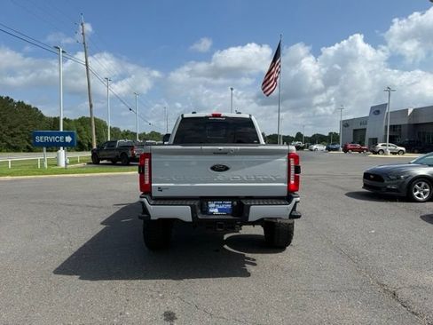 Used 2025 Ford F250 Lariat w/ Lariat Ultimate Package AWD/4WD image 5
