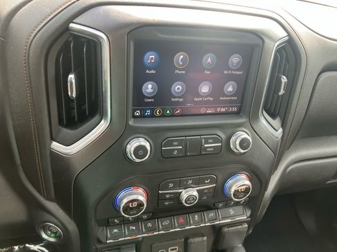 Used 2020 GMC Sierra 1500 AT4 w/ AT4 Premium Package AWD/4WD image 17