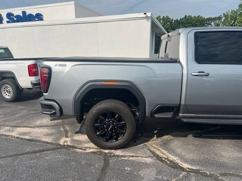 Used 2025 GMC Sierra 3500 AT4 AWD/4WD image 4