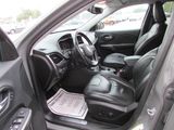 Used 2019 Jeep Cherokee Limited image 6