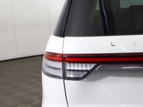 Used 2020 Lincoln Aviator Black Label w/ Dynamic Handling Package AWD/4WD image 21