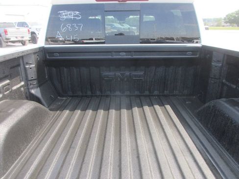 New 2026 GMC Sierra 1500 AT4 w/ AT4 Premium Package AWD/4WD image 9