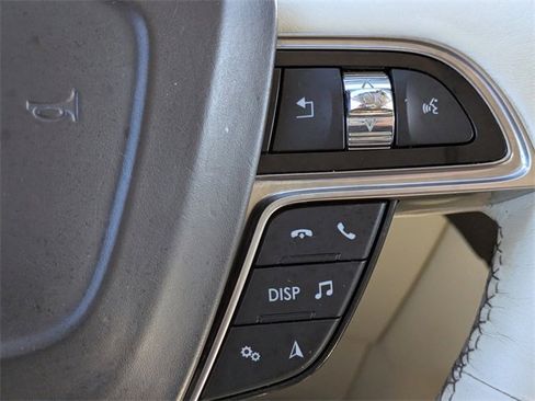 Used 2019 Lincoln Nautilus Black Label image 26