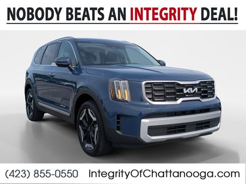 Used 2024 Kia Telluride S FWD image 1