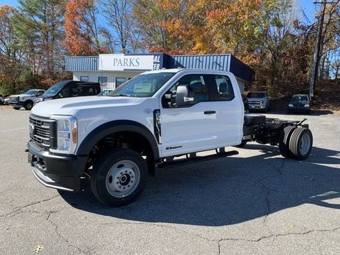 New 2026 Ford F550 4x4 Supercab Super Duty image 4
