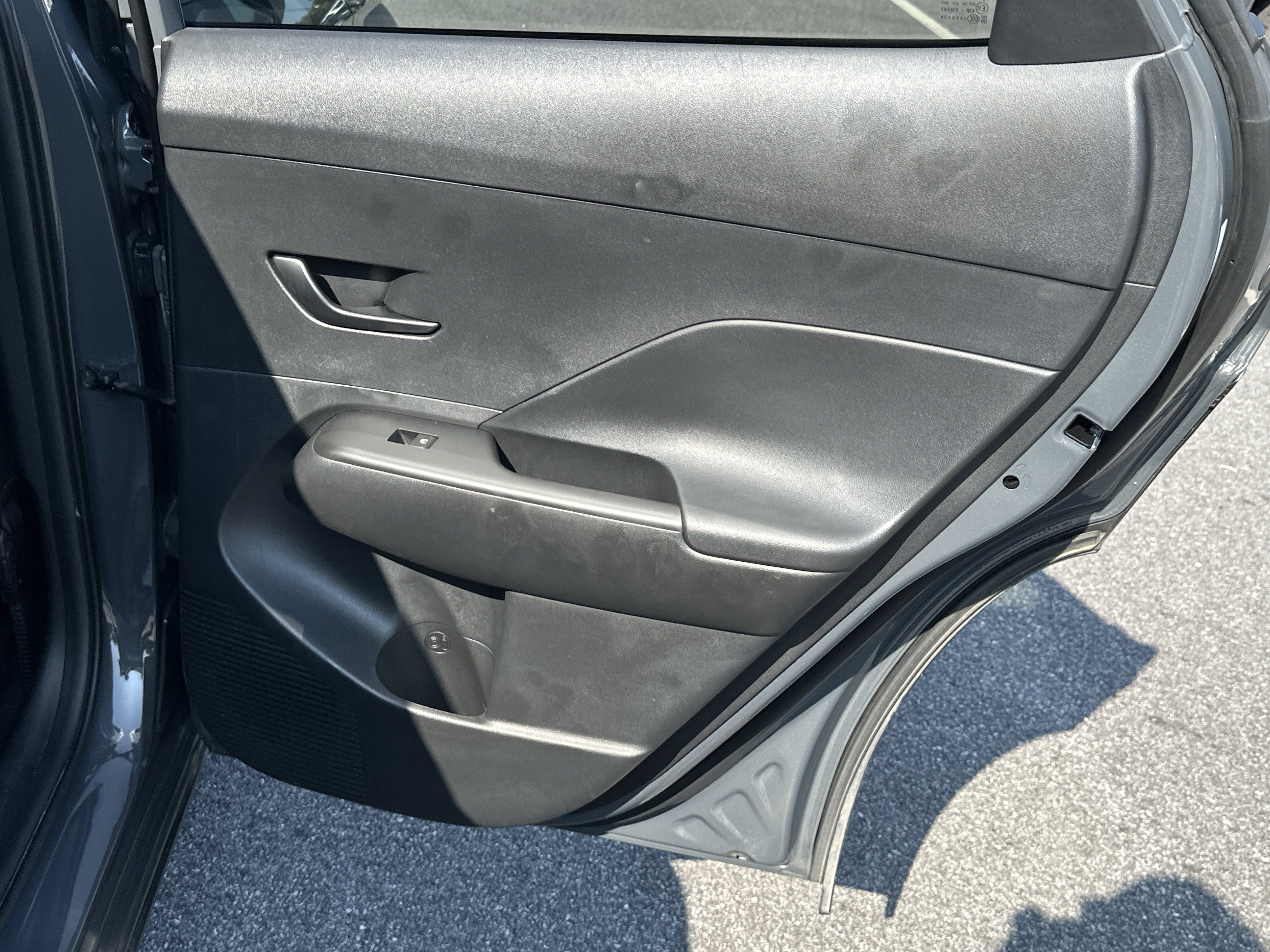 Used 2025 Hyundai Kona SEL FWD image 17