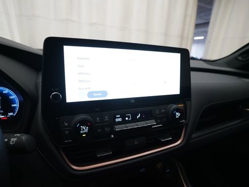 Used 2024 Toyota Grand Highlander AWD Hybrid image 6